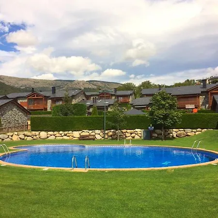 Bonita Planta Baja Con Vistas Panorámicas Y Piscina *