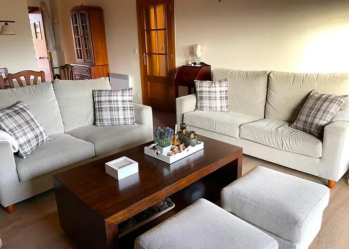 Bonita Planta Baja Con Vistas Panoramicas Y Piscina Apartman Enveitg
