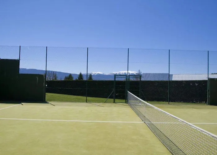 Bonita Planta Baja Con Vistas Panoramicas Y Piscina